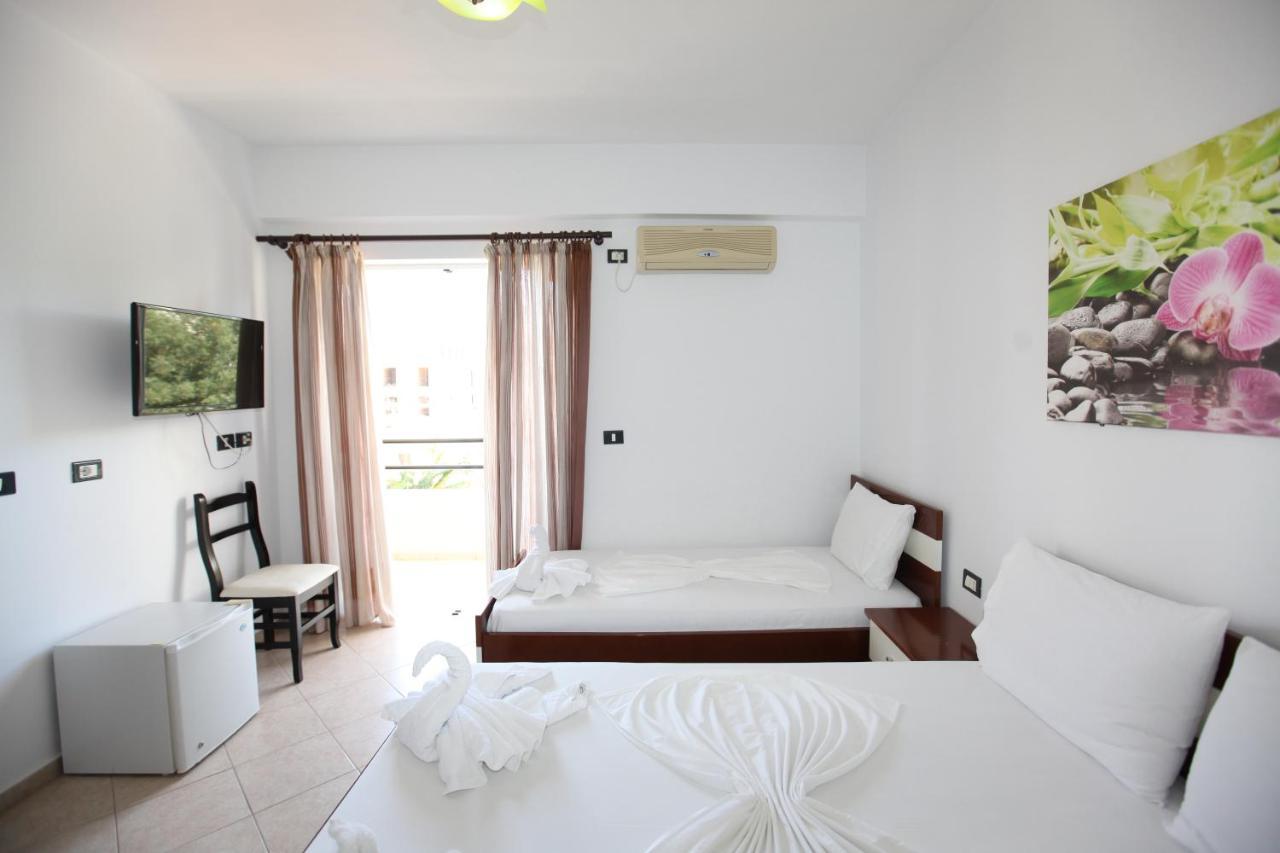 Hotel Real Sarandë Exterior foto