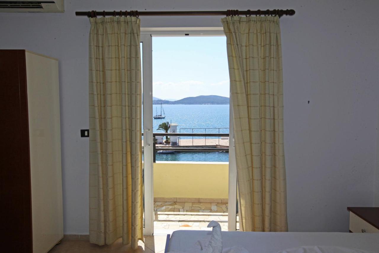 Hotel Real Sarandë Exterior foto