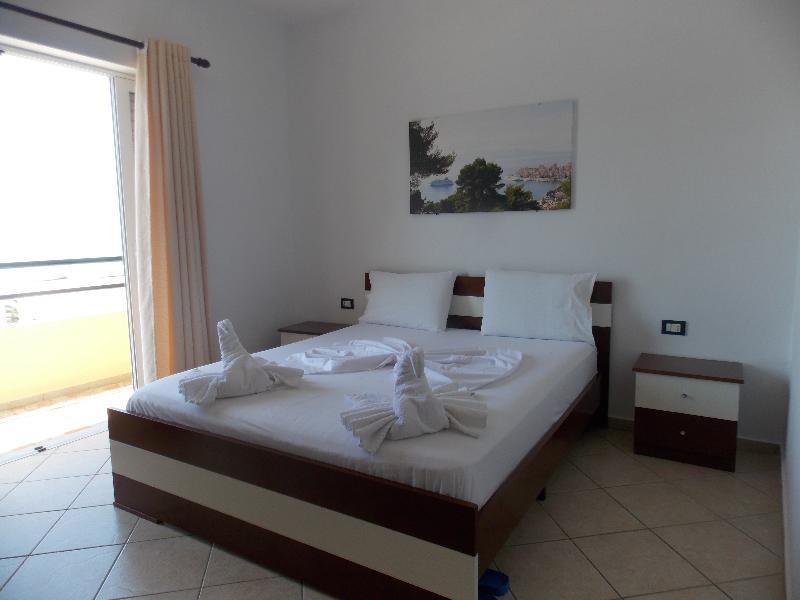 Hotel Real Sarandë Exterior foto
