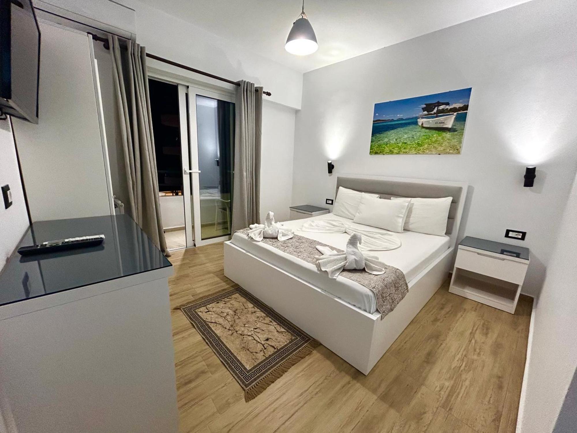 Hotel Real Sarandë Exterior foto